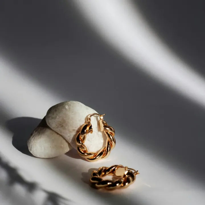 Aretes Marea de oro blanco con perlas